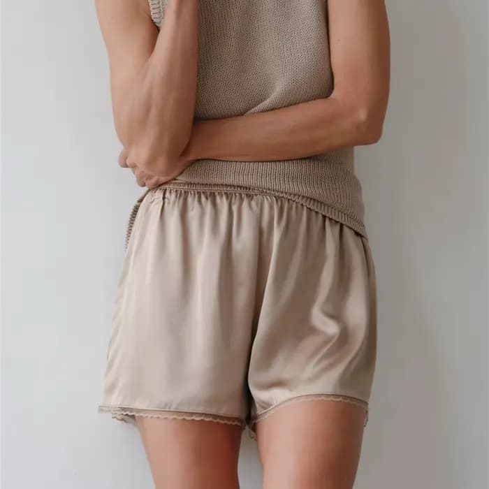 Jupons pour femmes, demi-glissement, culotte en Satin, garniture en dentelle, jambes larges, soyeux,