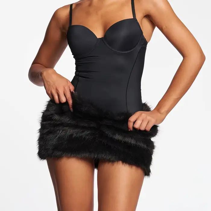 2026 Fashipn fausse fourrure moulante Mini jupes femmes mode Sexy taille basse Hipster fourrure nuit
