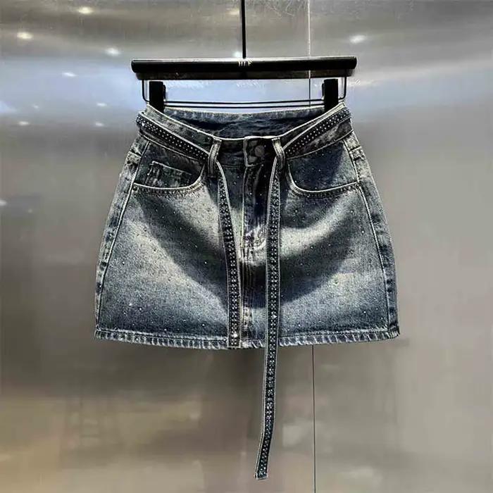 Mini-jupe en jean rétro oversize pour femme, taille haute, avec rivets brillants, coupe ajustée, dég
