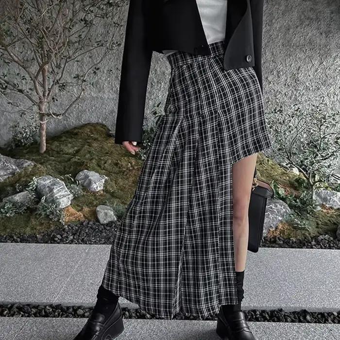 Nouvelle jupe longue asymétrique à carreaux noirs et blancs taille haute pour femme, collection été 