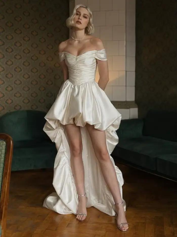 Robe de mariée simple en satin, asymétrique, courte devant et longue derrière, légère, pour fête d'a
