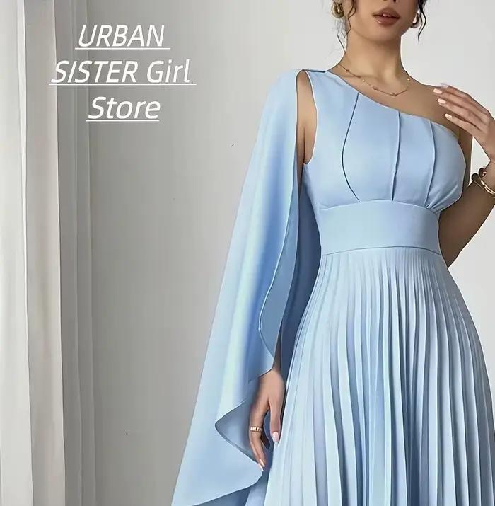 Robe longue, bleu clair, avec cape asymétrique, taille haute, plissée, longueur ras du sol, style él