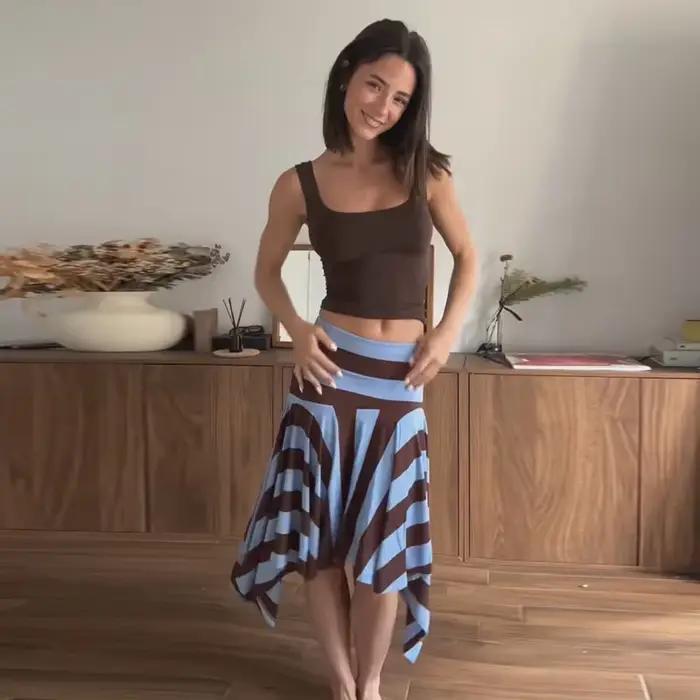 Jupe midi asymétrique rayée pour femme, sexy, à ourlet plissé élastique, nouvelle collection été 202