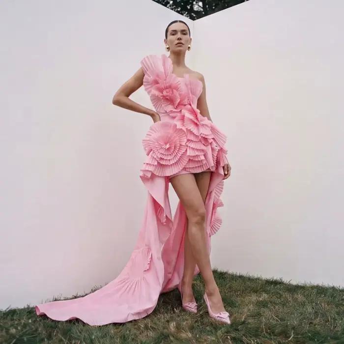 Robe de soirée asymétrique rose personnalisée à fleurs plissées 3D, mini-robe de cocktail pour femme