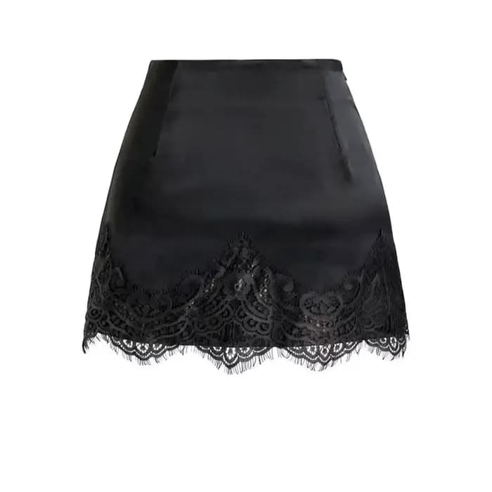 Jupe élégante unie avec bordure en dentelle, coupe droite irrégulière, courte et ajustée, en satin d