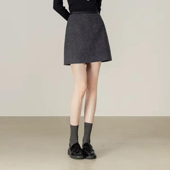 Jupe Courte Femme SENTUBILA en Mélange de Laine Hiver 2026 Nouvelle Collection Coupe Évasée Ample Do