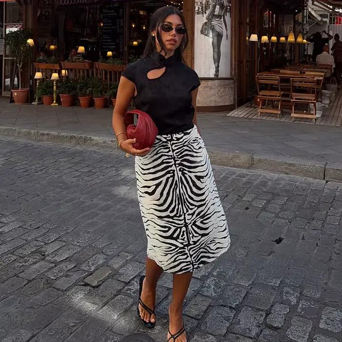 Jupe midi à taille haute à imprimé zèbre, froncée devant, coupe droite, automne 2026, jupe vintage d