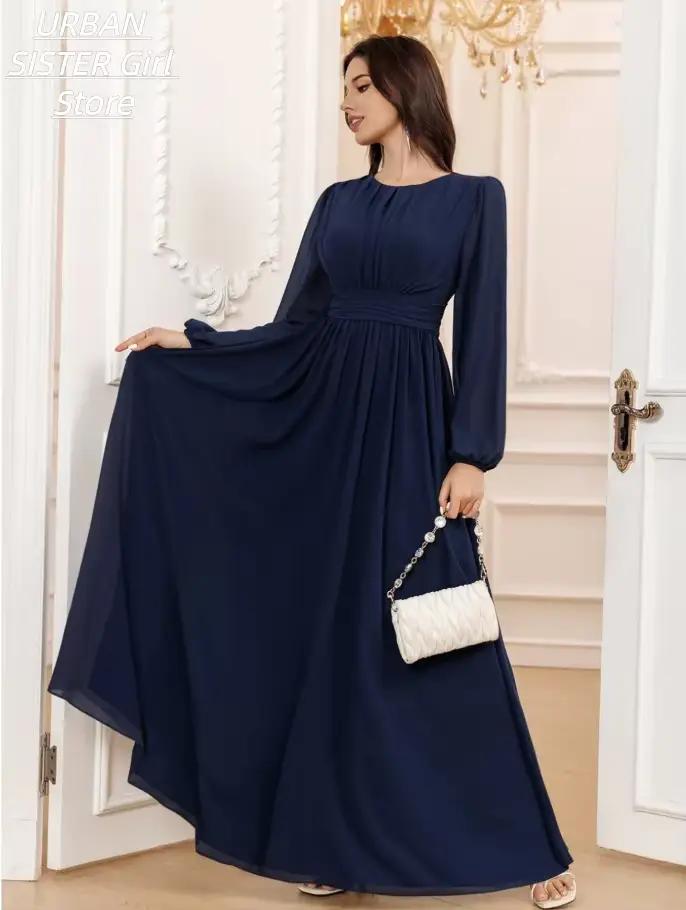 Robe longue en mousseline bleu marine à col rond, avec plis sur le devant, manches lanternes, taille