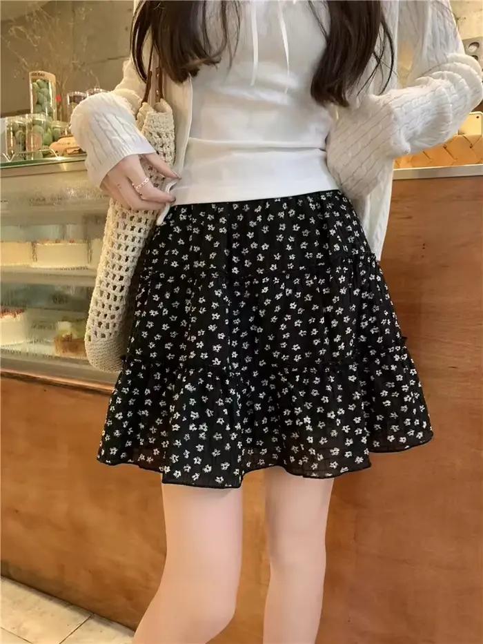 Jupe courte trapèze noire à imprimé floral, taille haute, style élégant, petite taille, mode féminin