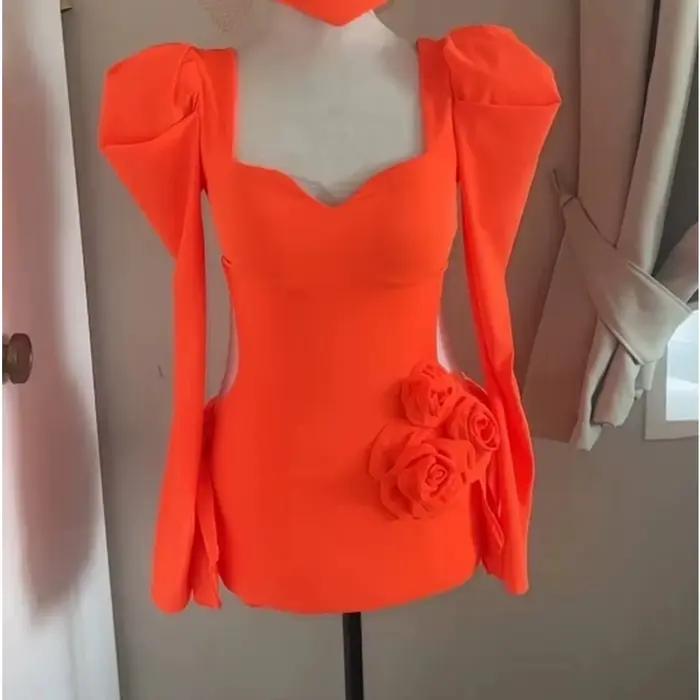 Robe de Cocktail rouge moderne pour femmes, Mini robe de Cocktail courte, manches longues bouffantes, robe de soirée en cœur avec fleurs