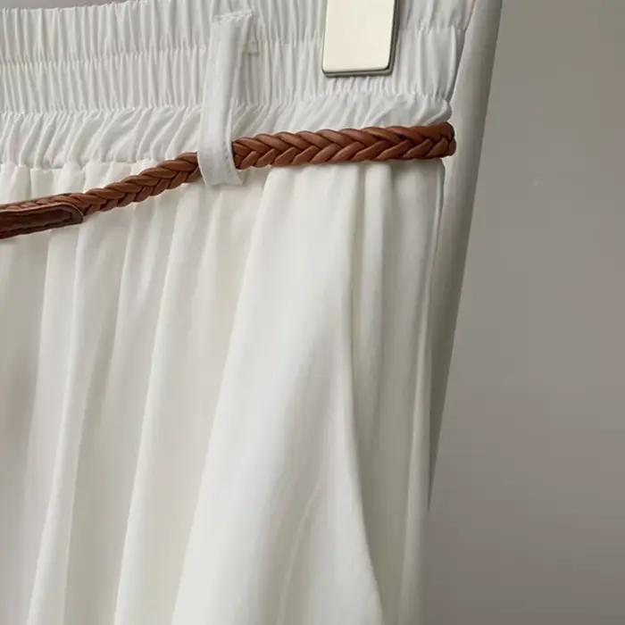 Jupe trapèze blanche avec ceinture pour femme