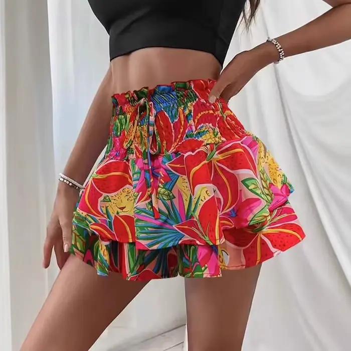 Mini-jupe florale tendance pour femme