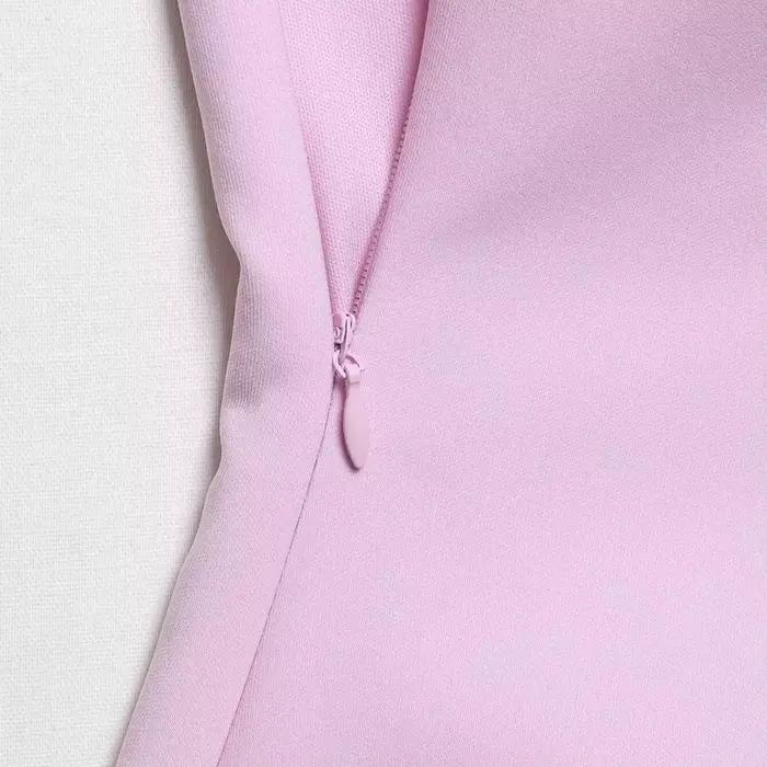 Mini-jupe rose élégante pour femme
