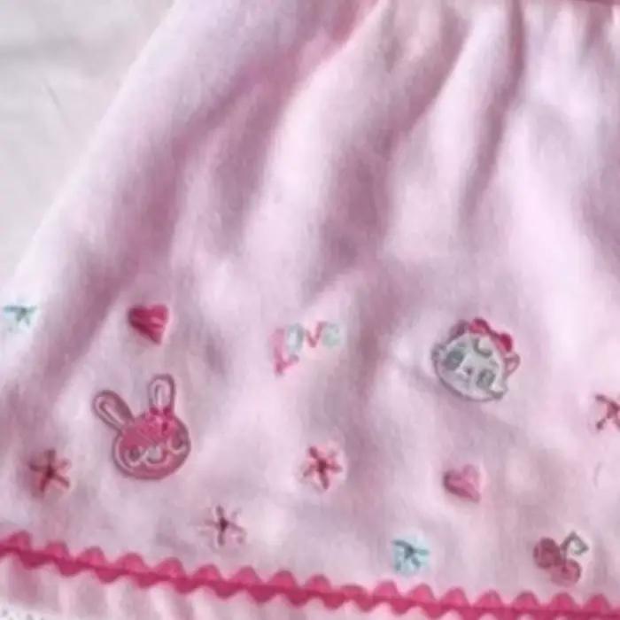 Jupe mini japonaise kawaii brodée style dessin animé patchwork de dentelle pour femme style JK esthétique Y2K sweet grunge printemps 2026
