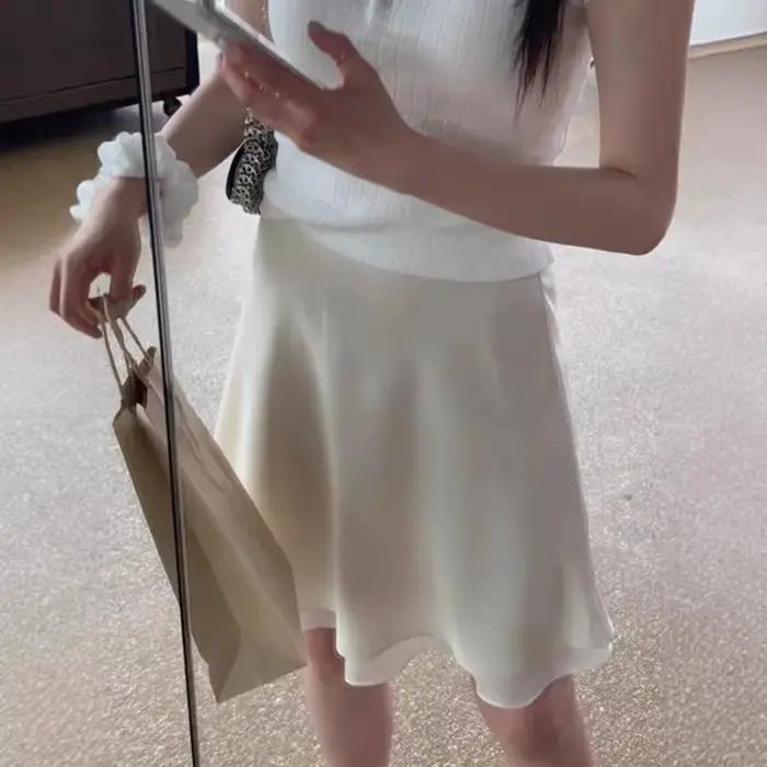 Mini-jupe à pois blancs, style coréen chic d'été, élégante en satin noir, double couche, décontractée, unie, avec fermeture éclair, pour femmes