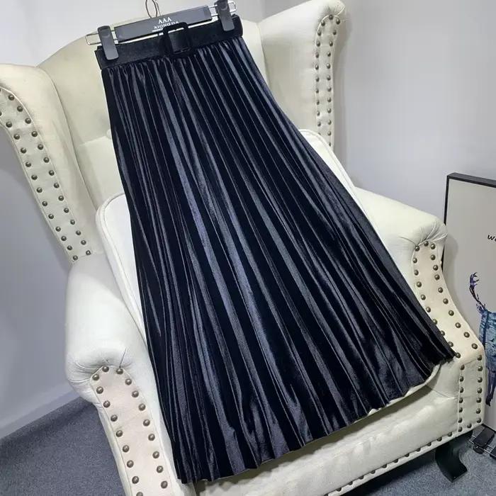 Jupe femelle plissée en velours or avec ceinture perlée brillante une ligne mince ajustement empire midi longue décontractée pour occasions spéciales