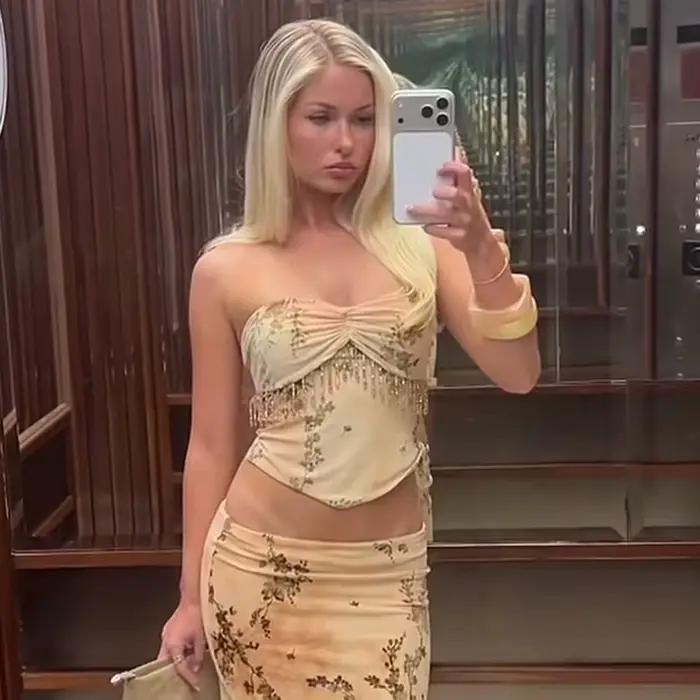 Ensemble 2 pièces rayé pour femme : Crop top à volants et col carré avec jupe longue à volants superposés taille haute – Tenue décontractée pour les vacances d'été