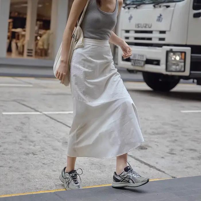 Jupe midi blanche à empiècements pour femme