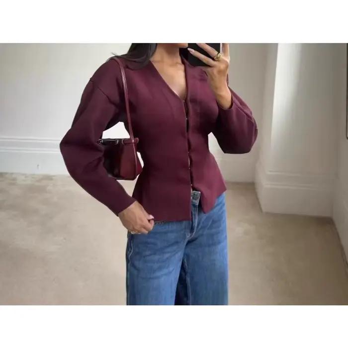 Ensemble veste tricotée et jupe courte