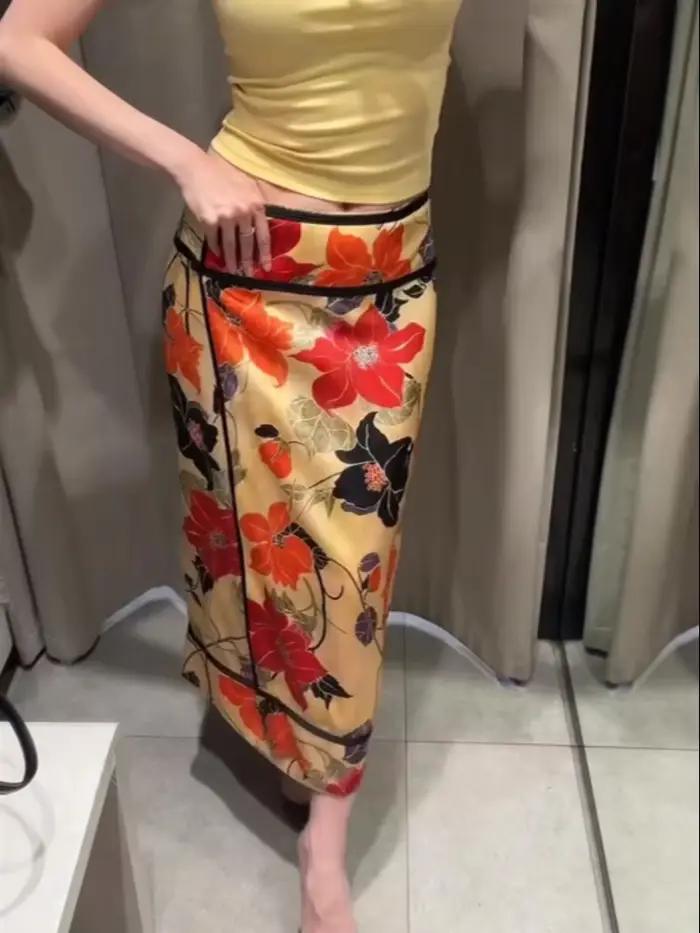 Jupe asymétrique à volants pour femme