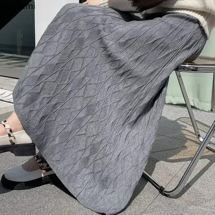 Jupes tricotées chaudes femelles taille haute décontractées en coton et polyester pour automne et hiver occasions spéciales et soirées élégantes