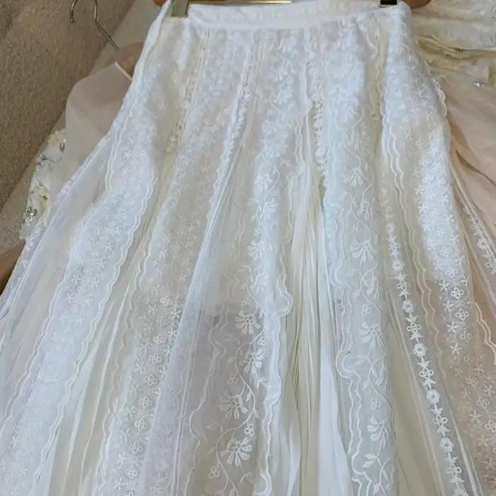 Jupe en dentelle, jupe française