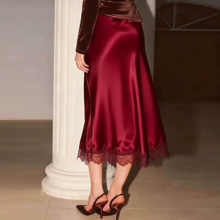 Jupon long élégant en satin avec dentelle pour femme