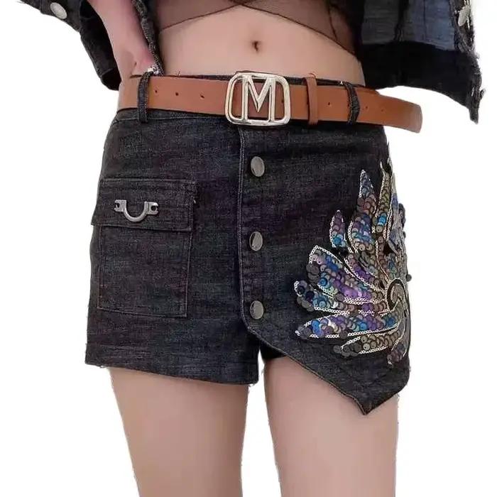 Jupe Courte en Jean à Paillettes Tendance Femme Printemps/Été 2026 Nouvelle Collection Coréenne Taille Haute Slim Irrégulière Sexy Hot Pants Blanc Noir Décontractée