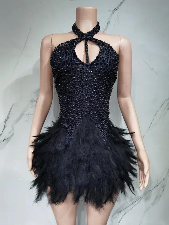 Robe de danse latine sexy à col halter et jupe plissée