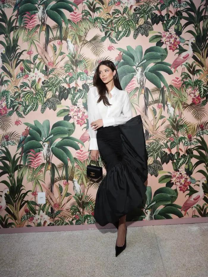 Jupe sirène noire asymétrique pour femme