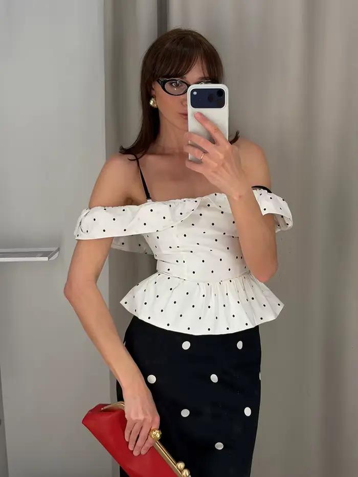 Ensemble jupe et haut élégant à pois