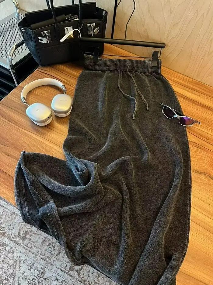 Jupe en tricot délavée et vieillie pour femme