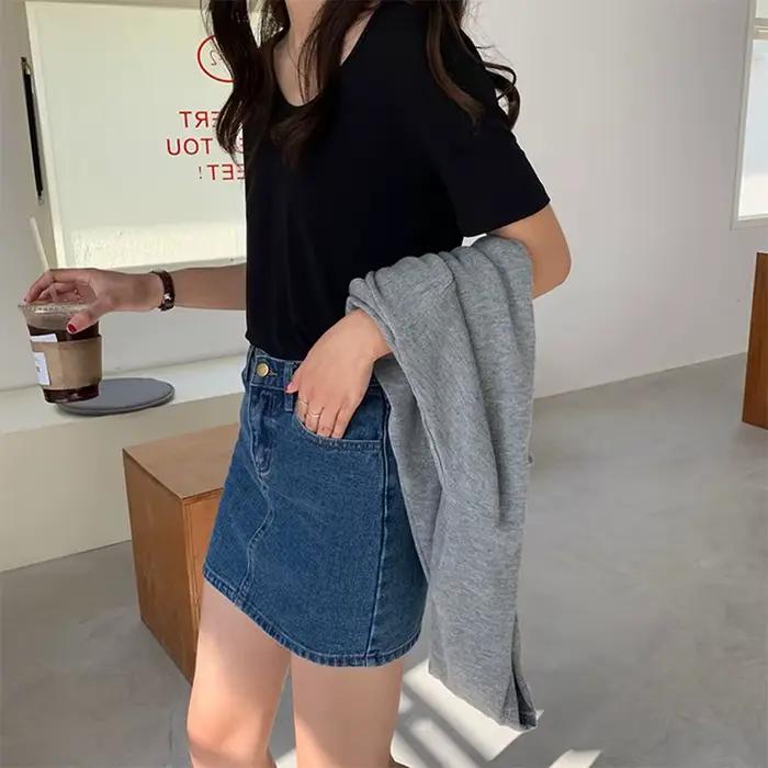 Jupe courte amincissante taille haute