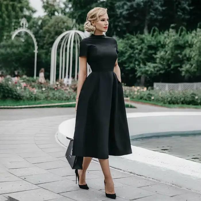Robe mi-longue noire élégante pour femme, col mi-haut, taille haute, robes trapèze, coupe couvertes, femme de bureau, monochromatique, robe éducative
