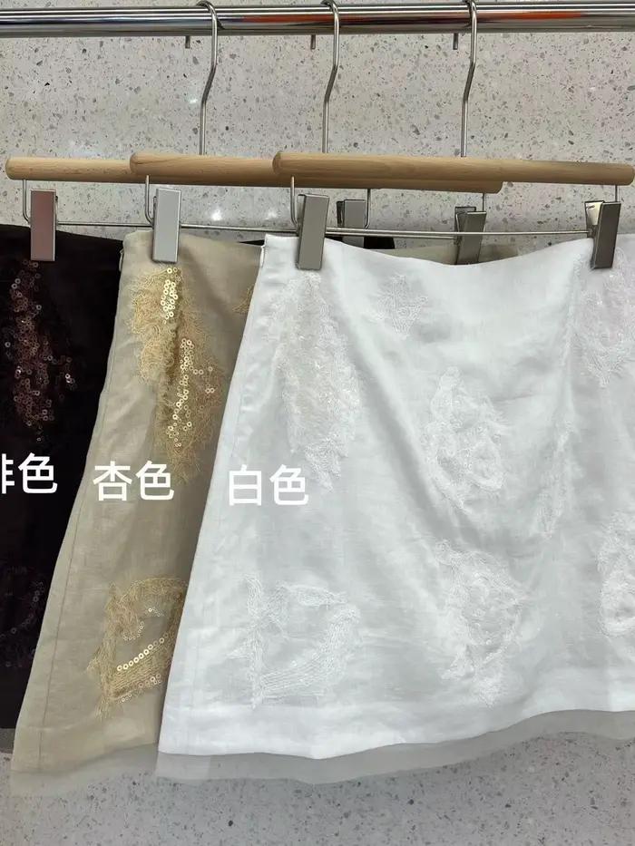 Ensemble jupe à manches courtes en lin brodé de perles