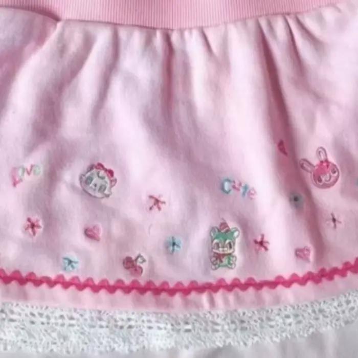 Jupe mini japonaise kawaii brodée style dessin animé patchwork de dentelle pour femme style JK esthétique Y2K sweet grunge printemps 2026