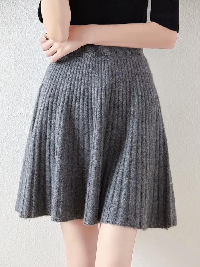 Jupe courte ondulée pour femmes
