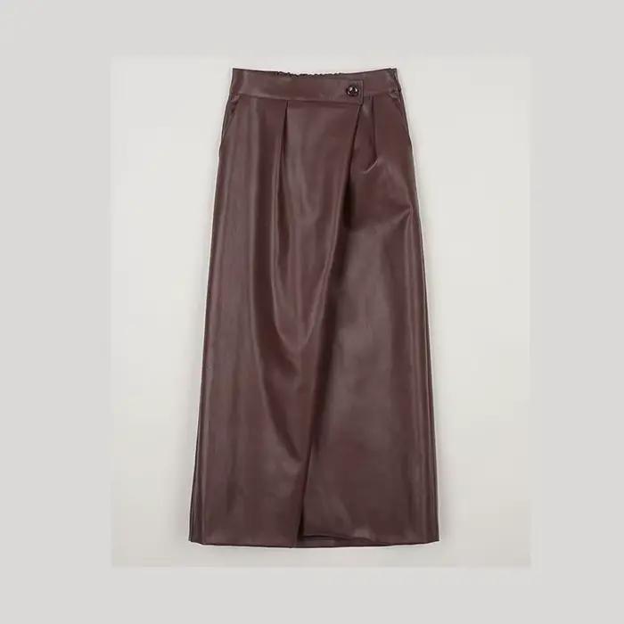 Jupe en cuir fendue pour femme