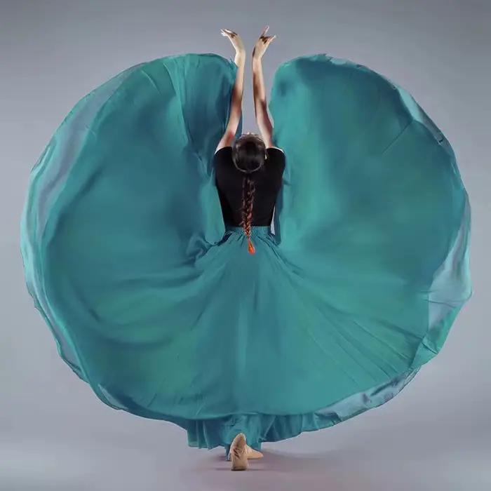 Jupe de danse plissée à 720 degrés pour femmes, couleur unie, taille haute, en mousseline de soie, grande balançoire, longue jupe pour spectacle sur scène