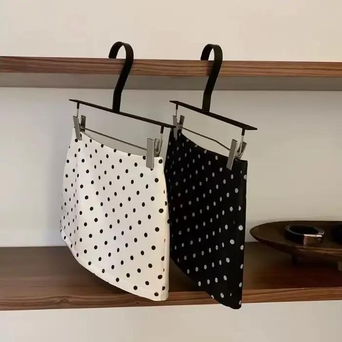 Jupes en satin Matakawa pour femmes