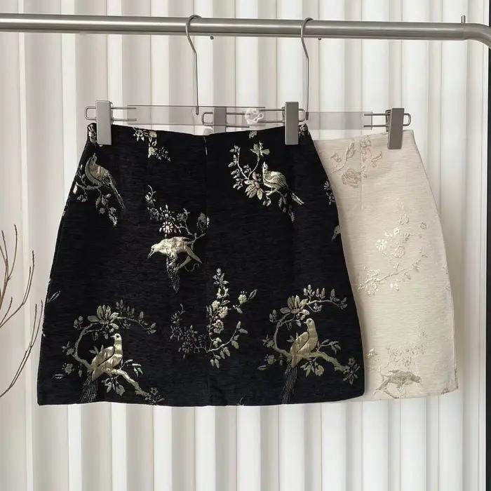 Mini jupe de style chinois pour femme