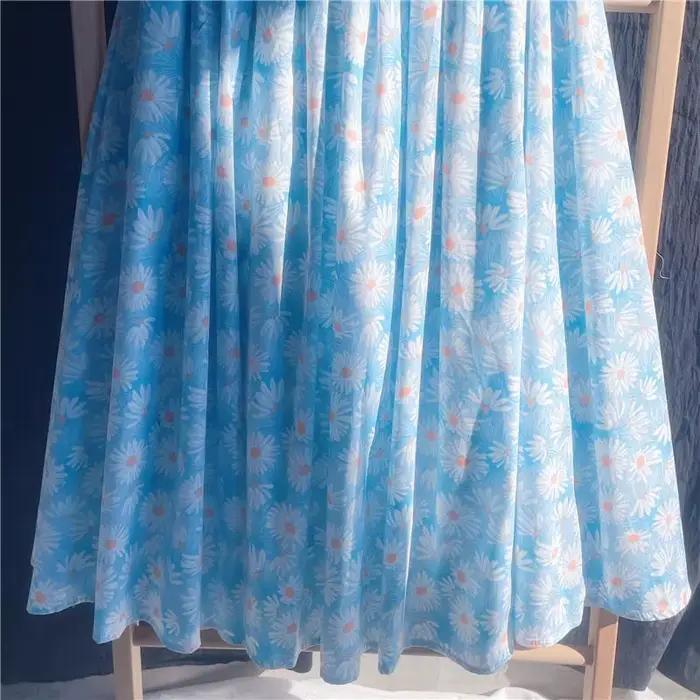 Jupe florale bleu clair pour femme, coupe trapèze mi-longue en mousseline, idéale printemps-été