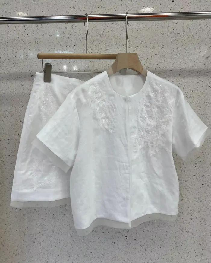 Ensemble jupe à manches courtes en lin brodé de perles