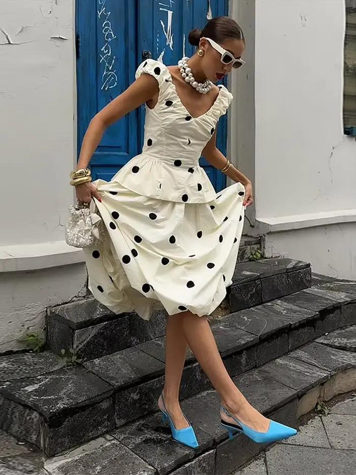 Robe Courte Femme Chic en Dentelle Patchwork avec Col Incliné et Taille Plissée, Collection Printemps-Été 2026