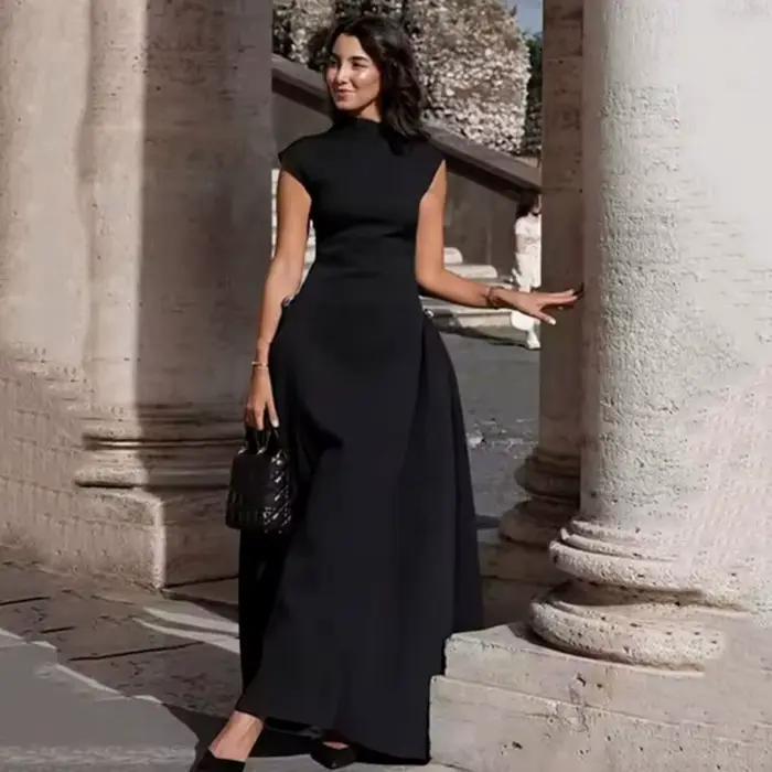 Robe longue à col irrégulier pour femmes