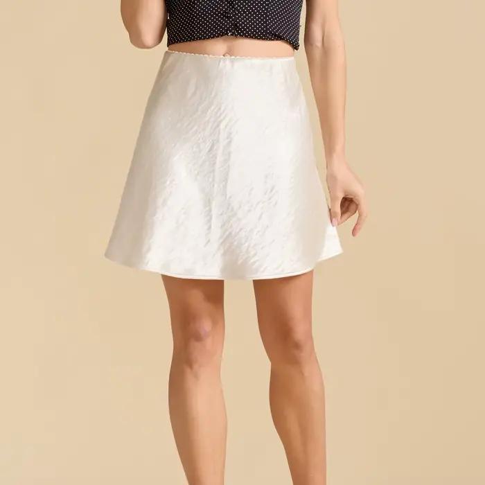 Mini jupe en Satin texturé froissé, taille haute, extensible, garniture en dentelle, élégante, jupe trapèze pour femmes, minimaliste et Chic