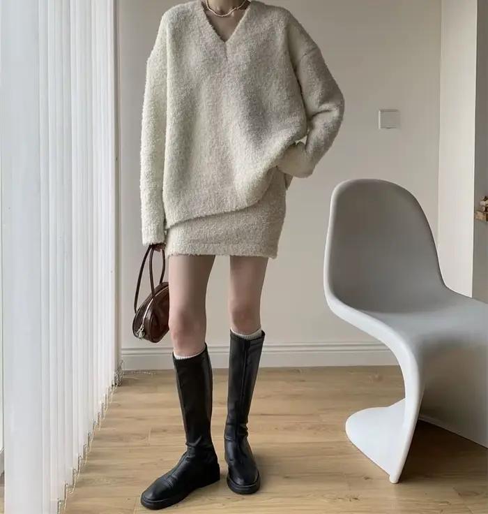 2025 hiver tricoté ensemble col en v poilu épais chaud pull jupe courte nouvel ensemble