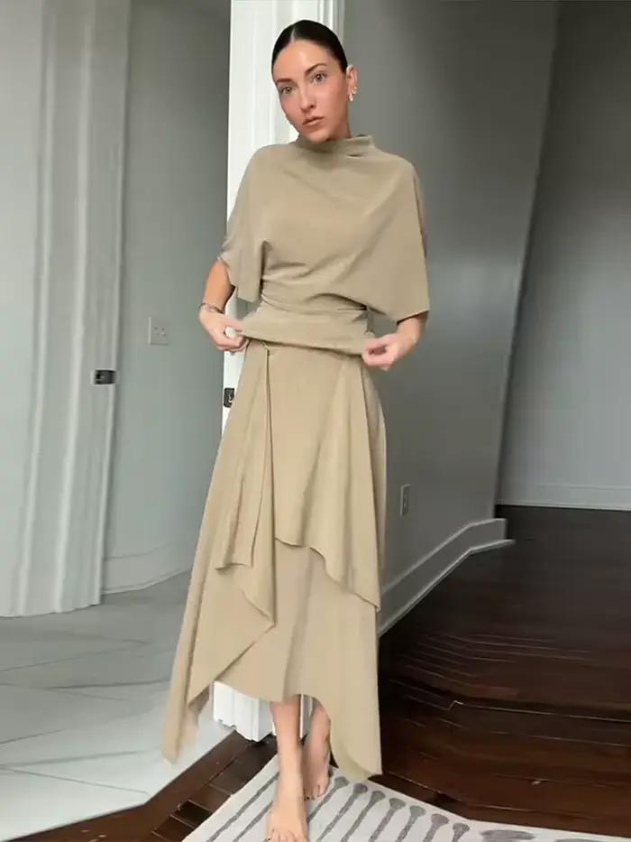 Ensemble élégant chemise asymétrique et jupe pour femme – Chemises unies à manches courtes col rond et jupes longues taille haute – Collection été 2026 tendance