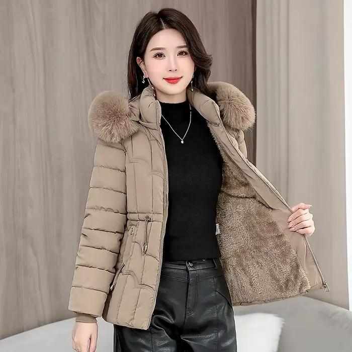 Hiver 2025 nouvelle doudoune femmes Parkas mode haute qualité chaud coton rembourré manteau dames court pardessus à capuche hauts