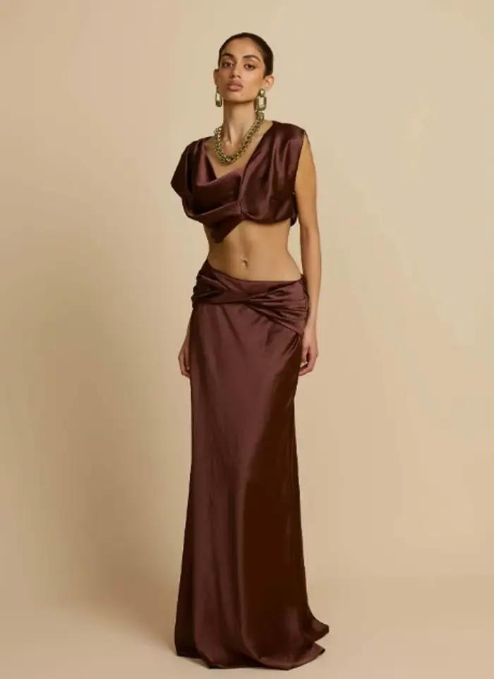Ensembles de mode décontractés en satin couleur unie : hauts courts asymétriques et jupes longues taille haute pour femme, tenue de vacances